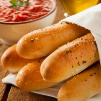 Recipe Hack: Olive Garden Breadsticks
